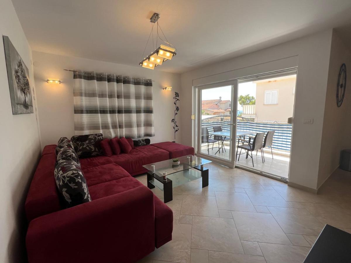Ana Exclusive Apartments Jelsa  Exterior photo